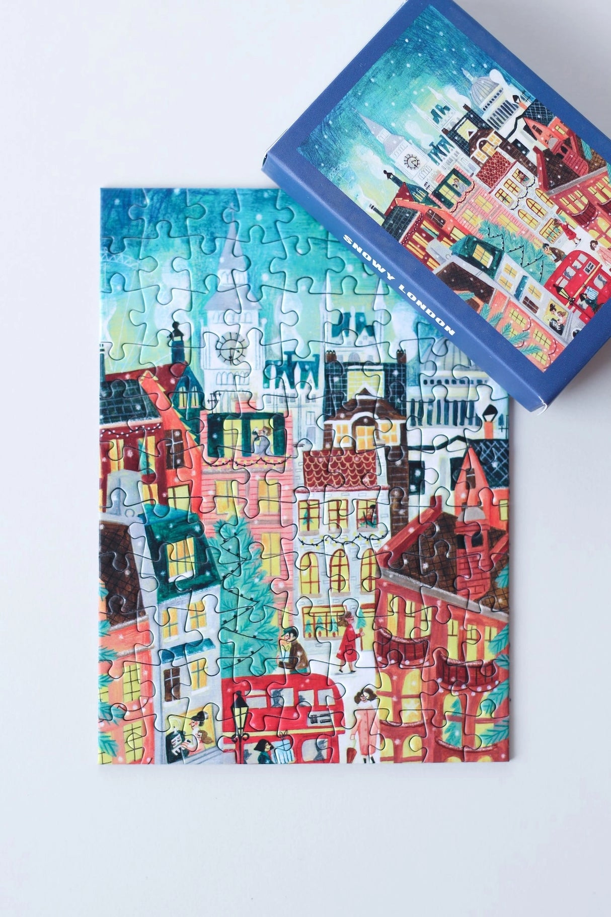 Snowy London 99-Piece Puzzle