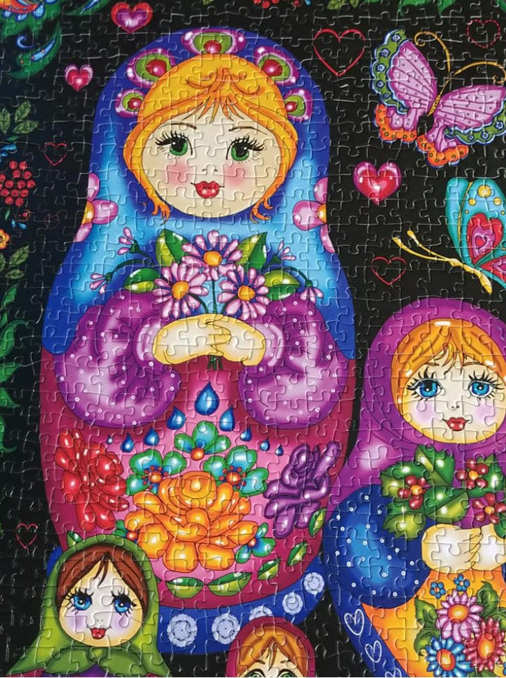 Russian Dolls 1000-Piece Puzzle